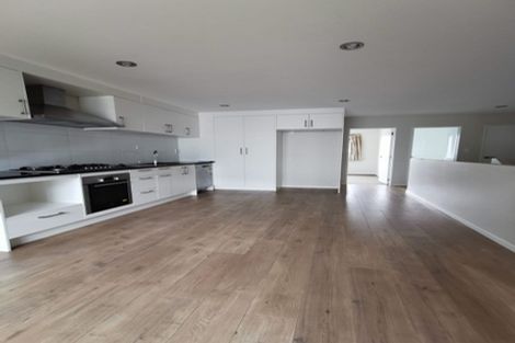 Photo of property in 17/5 Perekia Street, Albany, Auckland, 0632