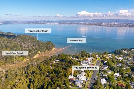 Photo of property in 2/42 Island Road, Beach Haven, Auckland, 0626