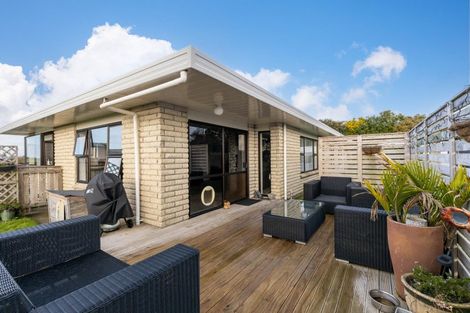 Photo of property in 32 Airport Drive, Bell Block, New Plymouth, 4373