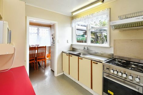 Photo of property in 36 Courtenay Crescent, Mangere East, Auckland, 2024