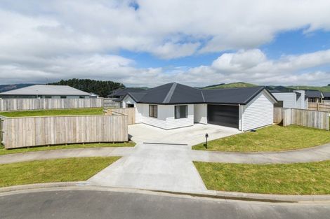 Photo of property in 12 Corsica Court, Fitzherbert, Palmerston North, 4410