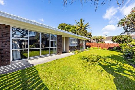 Photo of property in 2/8 Parera Place, Papatoetoe, Auckland, 2025