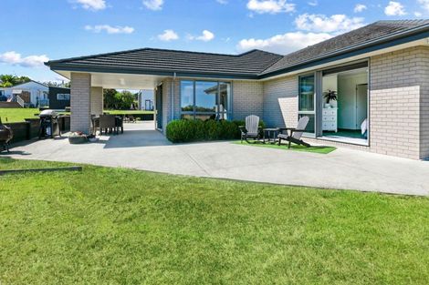 Photo of property in 9 Fitzgerald Road, Drury, 2113