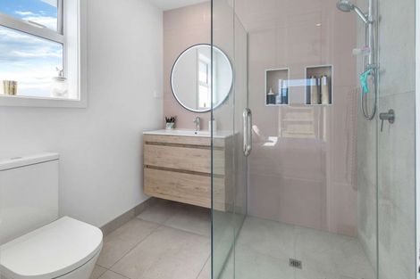 Photo of property in 29 Kotiate Street, Papamoa Beach, Papamoa, 3118