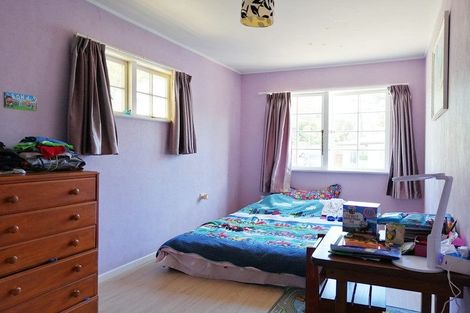 Photo of property in 14 Porter Avenue, Te Atatu South, Auckland, 0610