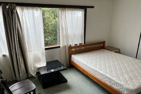 Photo of property in 37 Sunset Road, Totara Vale, Auckland, 0632