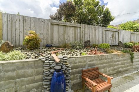 Photo of property in 11 Ruapehu Drive, Fitzherbert, Palmerston North, 4410