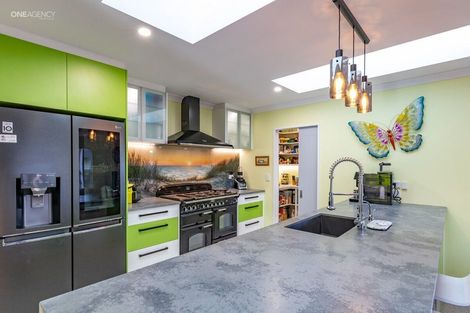 Photo of property in 14 Deans Place, Amberley, 7410