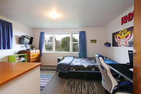 Photo of property in 64 Gilkison Street, Halfway Bush, Dunedin, 9010