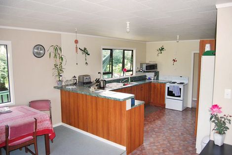 Photo of property in 461 Pahi Road, Pahi, Paparoa, 0571