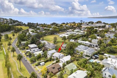 Photo of property in 32 Wairoa Road, Narrow Neck, Auckland, 0624