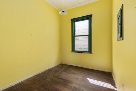 Photo of property in 7 Balmoral Terrace, Newtown, Wellington, 6021