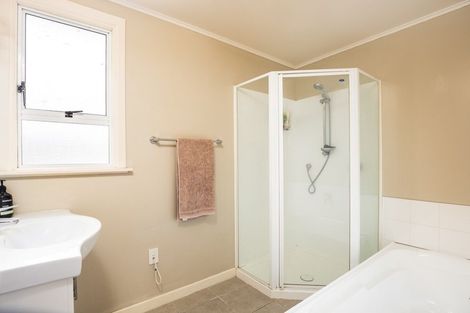 Photo of property in 55a Lismore Street, Merrilands, New Plymouth, 4312