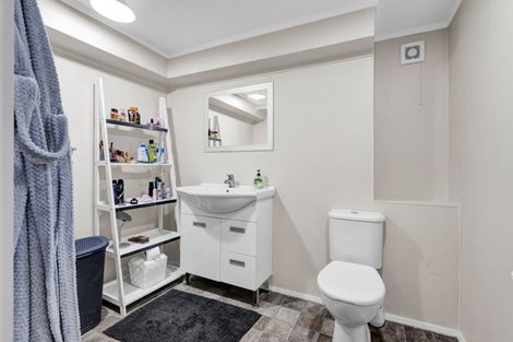 Photo of property in 5 Antonia Place, Bell Block, New Plymouth, 4312