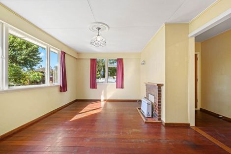 Photo of property in 1 Kenney Crescent, Fairfield, Hamilton, 3214