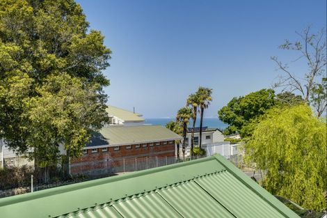 Photo of property in 36 Napier Terrace, Hospital Hill, Napier, 4110