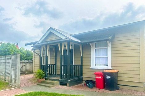 Photo of property in 18 Fairs Road, Milson, Palmerston North, 4414