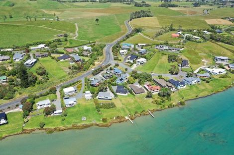 Photo of property in 15 Riverview Place, Waipu, 0582