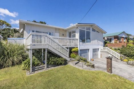 Photo of property in 3 Tirowhanga Road, Paremata, Porirua, 5024