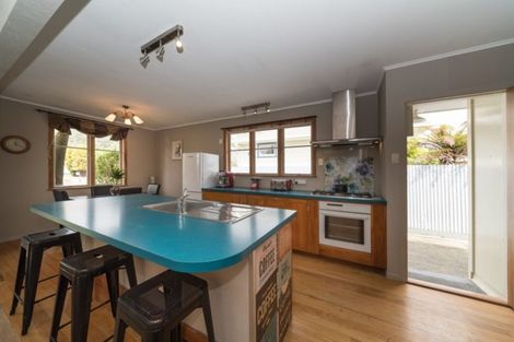 Photo of property in 1 Stoke Place, Awapuni, Palmerston North, 4412
