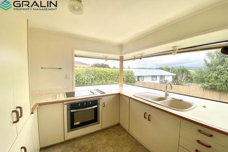 Photo of property in 3/332 West Coast Road, Glen Eden, Auckland, 0602