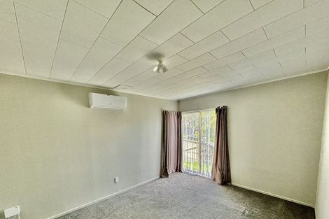 Photo of property in 13 Spinella Drive, Bayview, Auckland, 0629