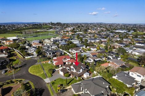 Photo of property in 23 Gillard Place, Eastern Beach, Auckland, 2012