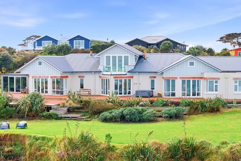 Photo of property in 37 Longbeach Drive, Castlecliff, Whanganui, 4501