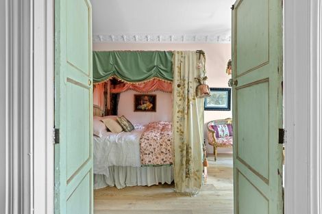 Photo of property in 33a Rambler Crescent, Beach Haven, Auckland, 0626