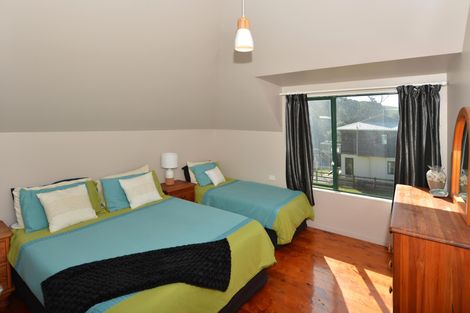 Photo of property in 1305c Matapouri Road, Matapouri, Whangarei, 0173