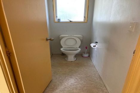 Photo of property in 3/3 Etherton Drive, Weymouth, Auckland, 2103