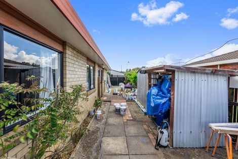 Photo of property in 32 Trimdon Street, Randwick Park, Auckland, 2105