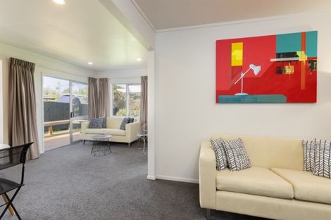 Photo of property in 31 Harbour View Road, Point Wells, 0986
