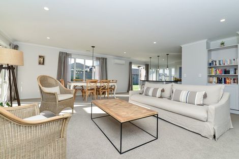 Photo of property in 18 Mahy Way, Leamington, Cambridge, 3432