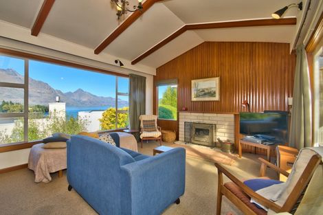 Photo of property in 87 Frankton Road, Queenstown, 9300