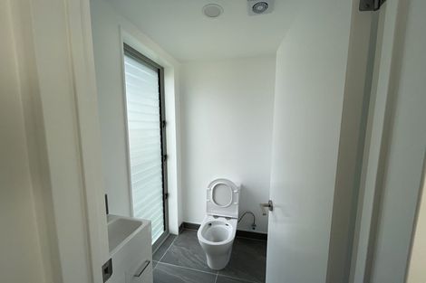 Photo of property in 17 Paparahi Place, Wainui, 0992