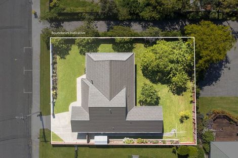 Photo of property in 27 Utauta Street, Waikanae, 5036