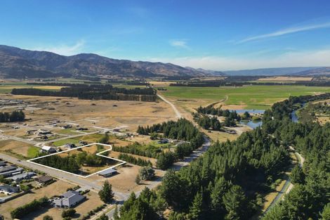 Photo of property in 8 Cemetery Road, Lake Hawea, Wanaka, 9382