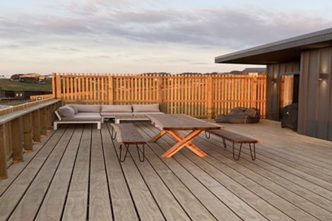 Photo of property in 33 Omahina Street, Raglan, 3225