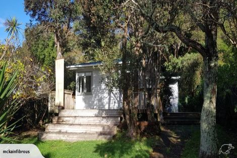 Photo of property in 3a Western Road, Laingholm, Auckland, 0604