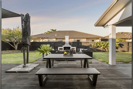 Photo of property in 10 Koro Mews, Papamoa Beach, Papamoa, 3118