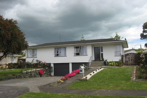 Photo of property in 10 Arnwood Street, Manurewa, Auckland, 2102