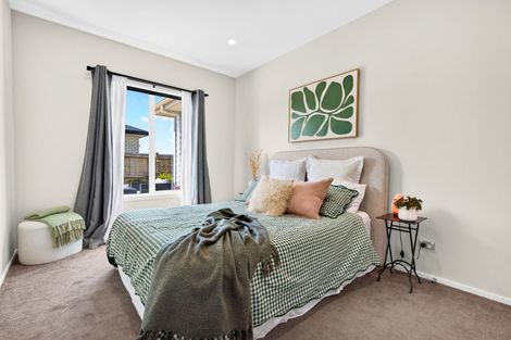 Photo of property in 4 Gemscott Crescent, Huapai, Kumeu, 0810