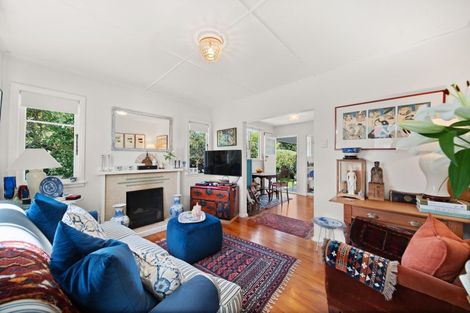 Photo of property in 57 Reading Street, Greytown, 5712