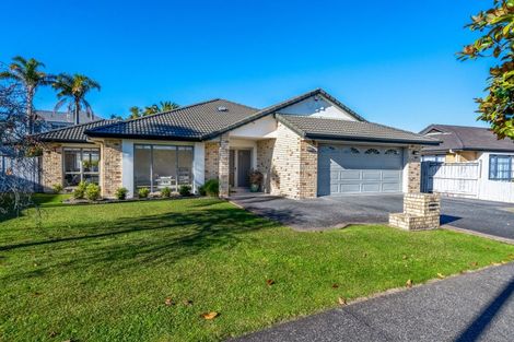 Photo of property in 218 Kilkenny Drive, East Tamaki Heights, Auckland, 2016