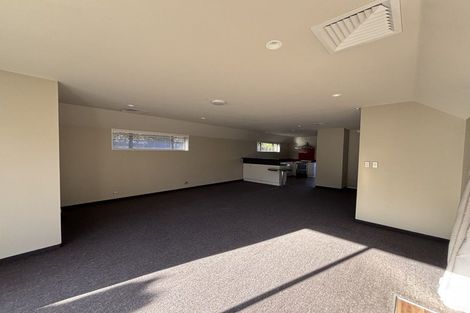 Photo of property in 4 Regalwood Close, Parklands, Christchurch, 8083
