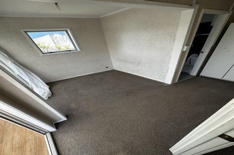 Photo of property in 4 Yearsley Place, Manurewa, Auckland, 2102