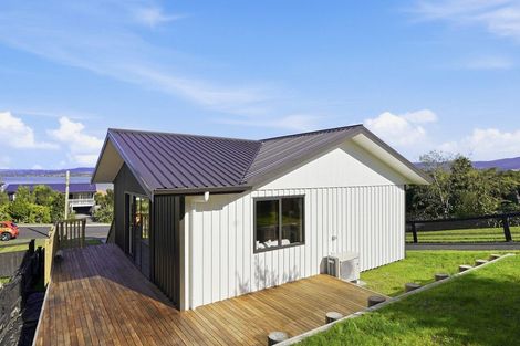 Photo of property in 94a Harbour View Road, Omokoroa, 3114