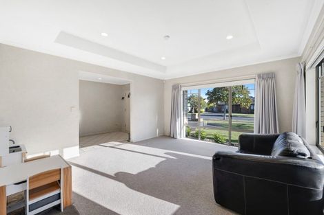 Photo of property in 218 Kilkenny Drive, East Tamaki Heights, Auckland, 2016