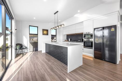 Photo of property in 4 Hoyle Way, Halswell, Christchurch, 8025